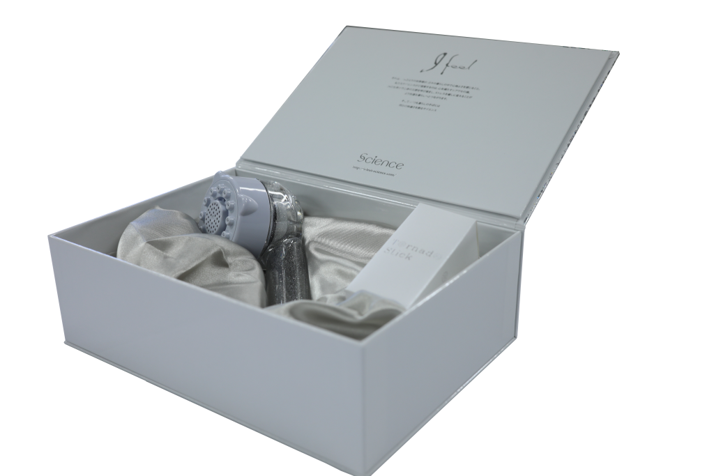 title外箱白抜き